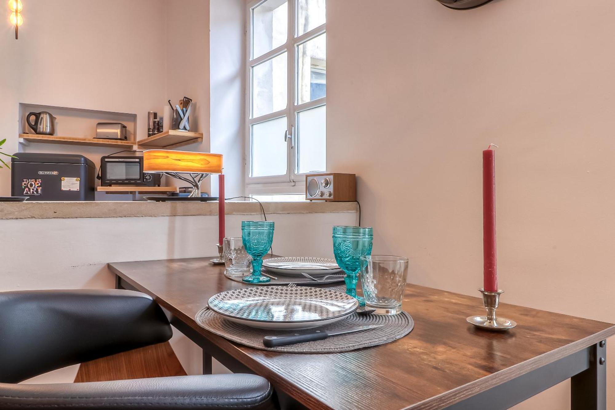 Le Vintage, Appart,Hotel Particulier, Centre Nimes Maisoncarreeconciergerie ภายนอก รูปภาพ